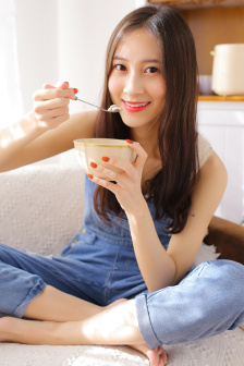 强行玷污女教师